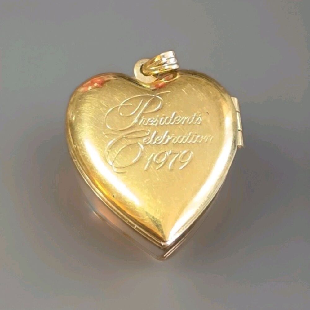 Vintage Avon President's Celebration 1979 Gold Tone Heart Locket Pendant w/...